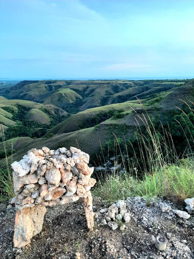 Hars Garden Sumba Hotel Waingapu Exterior photo